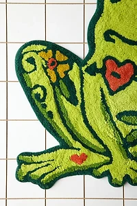 Tatted Frog Shaped Tufted Bath Mat