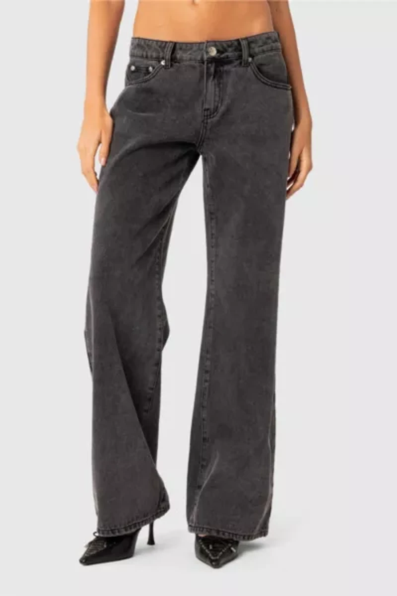 Edikted Raelynn Washed Low Rise Jeans