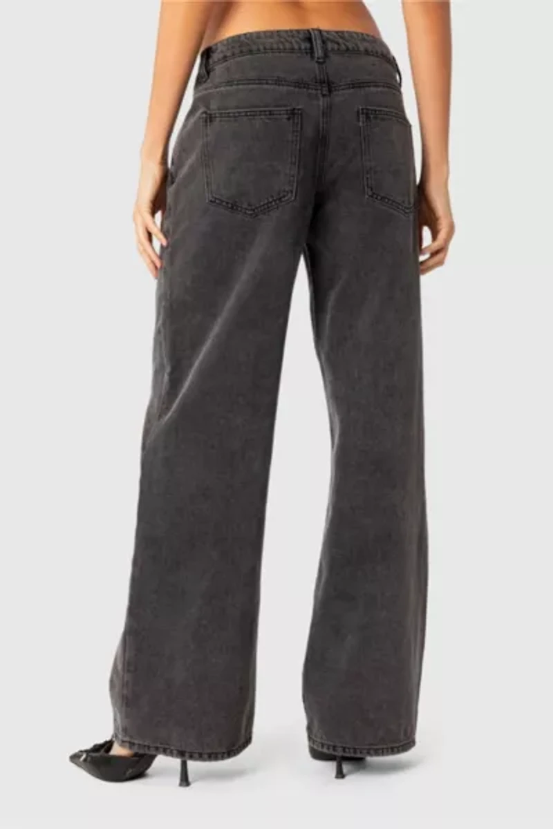 Edikted Raelynn Washed Low Rise Jeans
