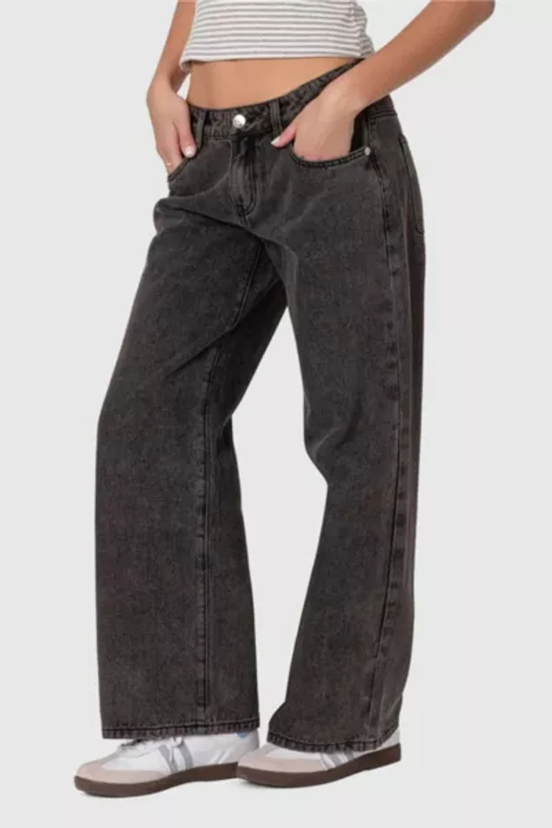 Edikted Petite Raelynn Washed Low Rise Jeans
