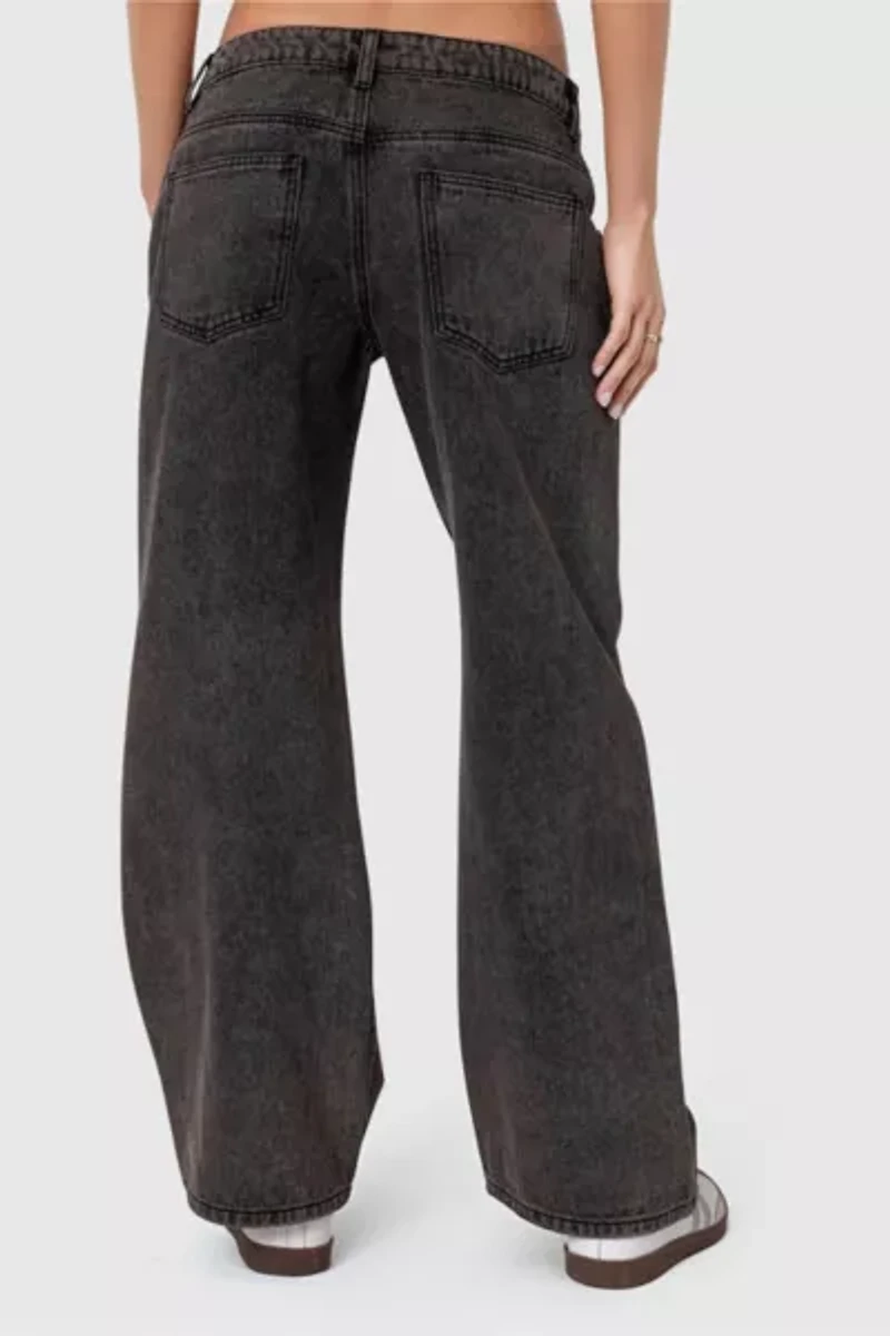 Edikted Petite Raelynn Washed Low Rise Jeans