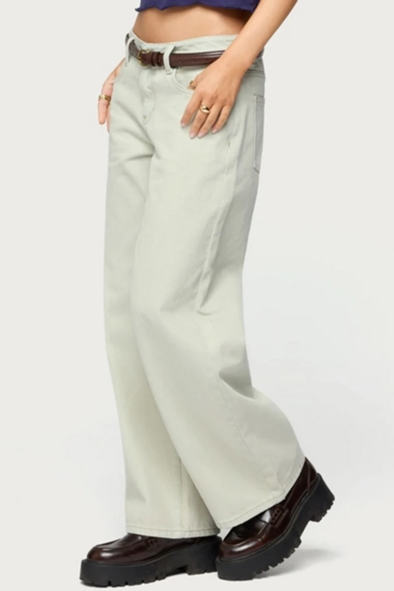 Edikted Petite Raelynn Washed Low Rise Jean