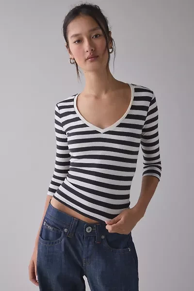 BDG Vee Neck 3/4 Sleeve Spill The Tee