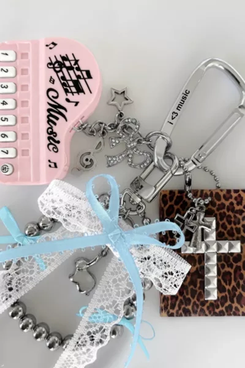Five Fourty Nine Sweet Melody Charm Carabiner