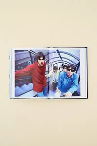 Oasis The Masterplan By Kevin Cummins
