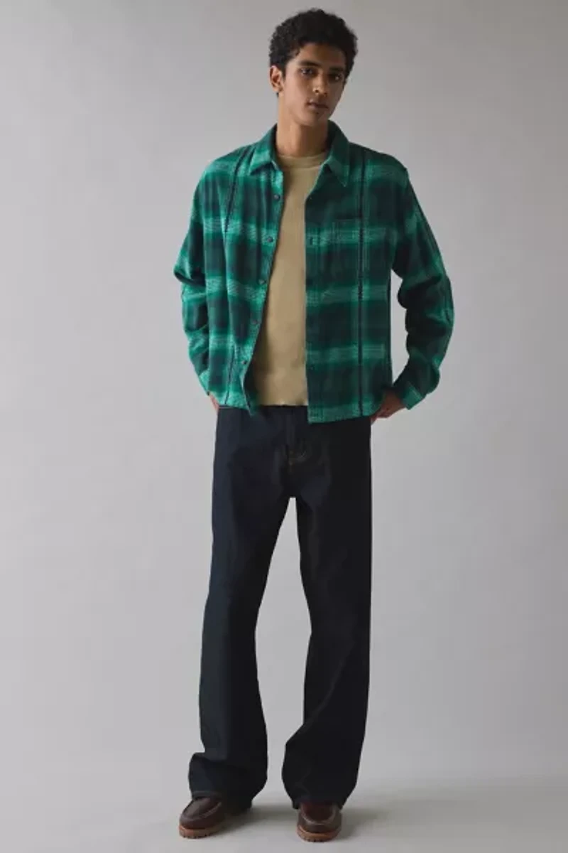 BDG Plaid Flannel Flat Hem Long Sleeve Shirt