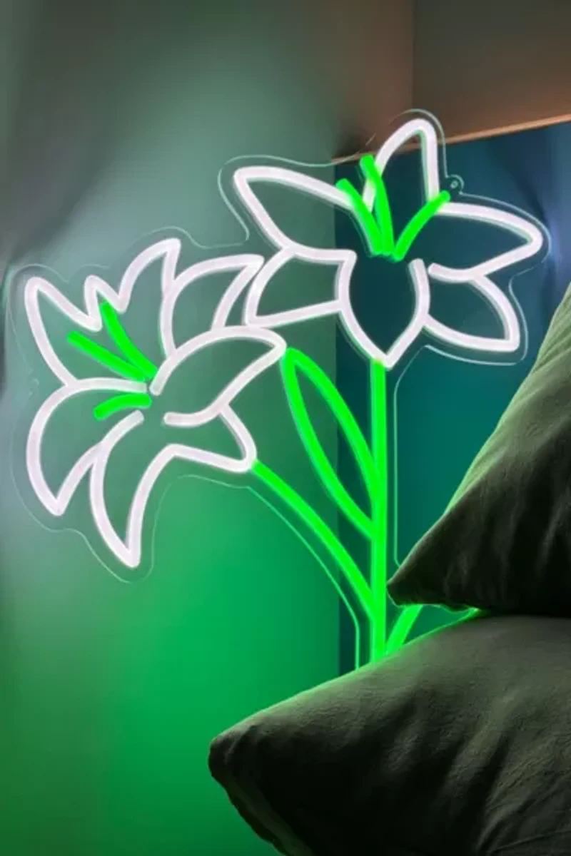 Echo Neon Easter Tulip Neon Sign