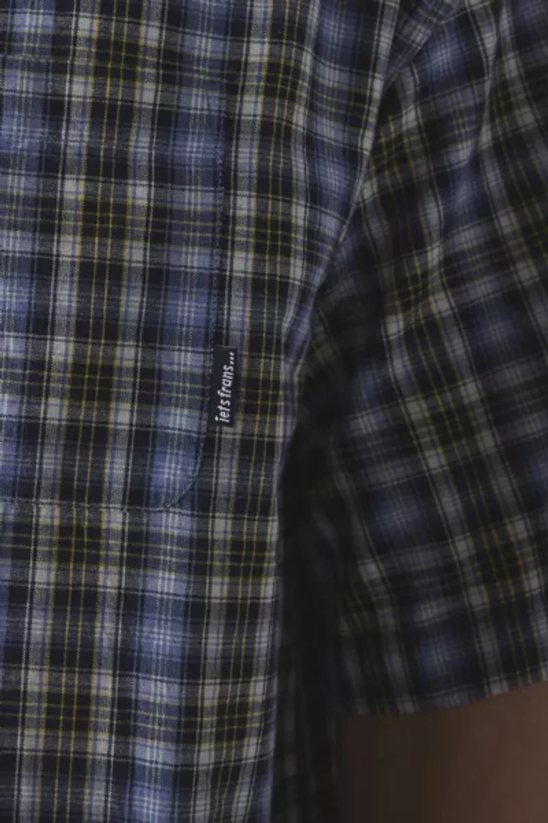 iets frans... Check Quarter Zip Short Sleeve Shirt