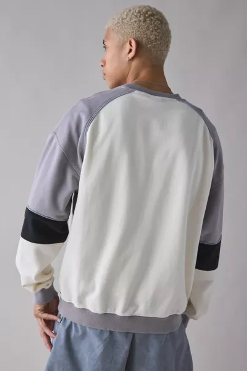 iets frans... Paneled Crew Neck Sweatshirt