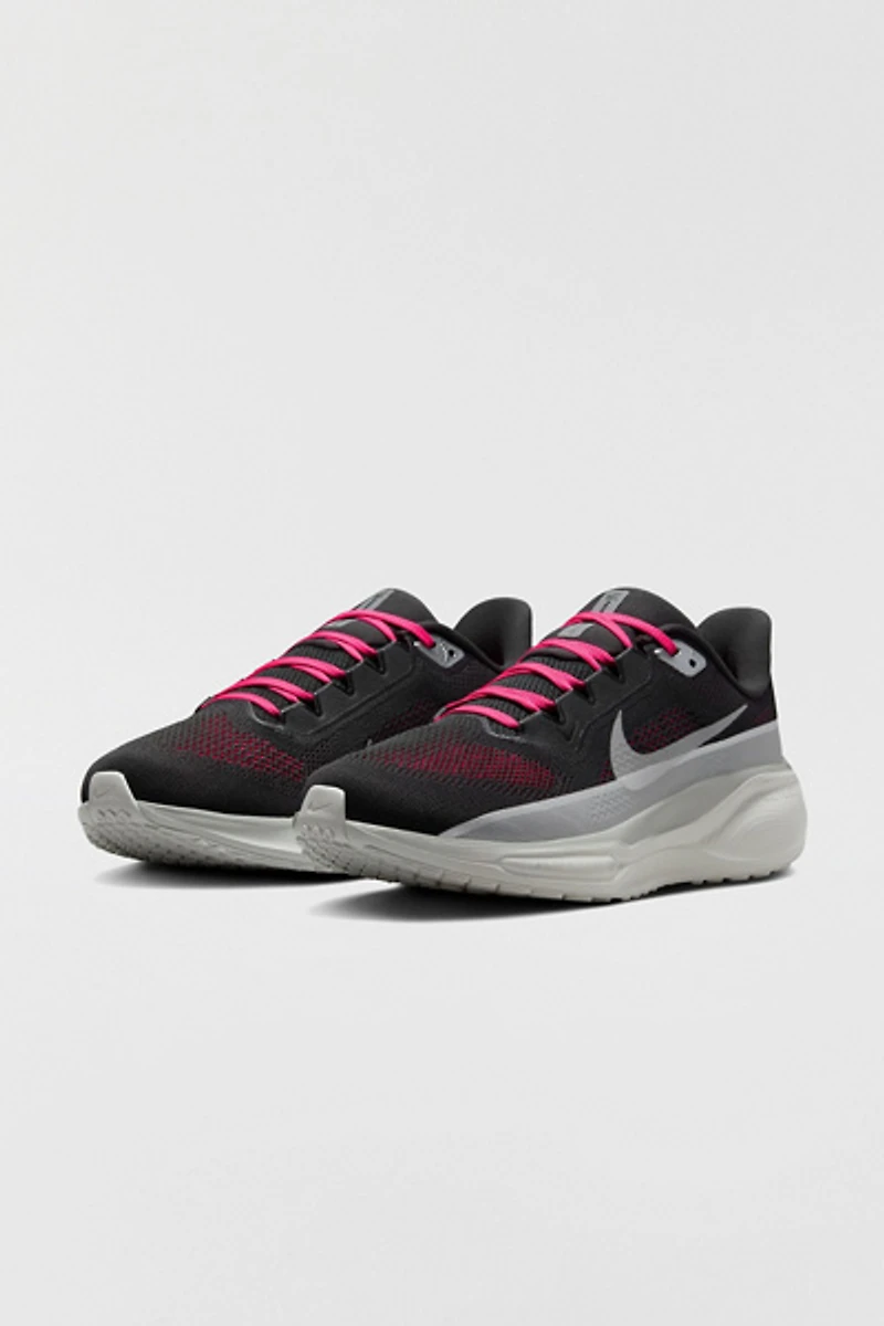 Nike Women's Pegasus 41 SE Sneakers
