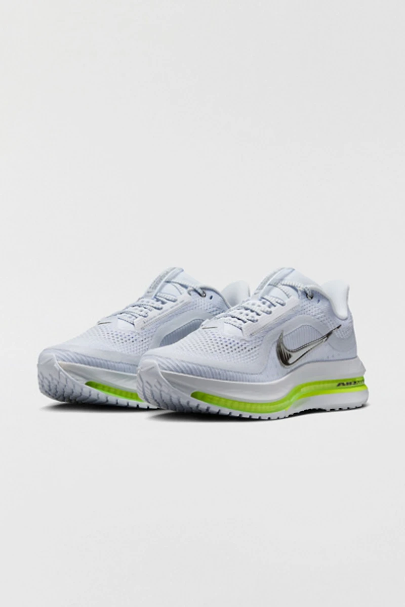 Nike Women's Pegasus Premium Sneaker