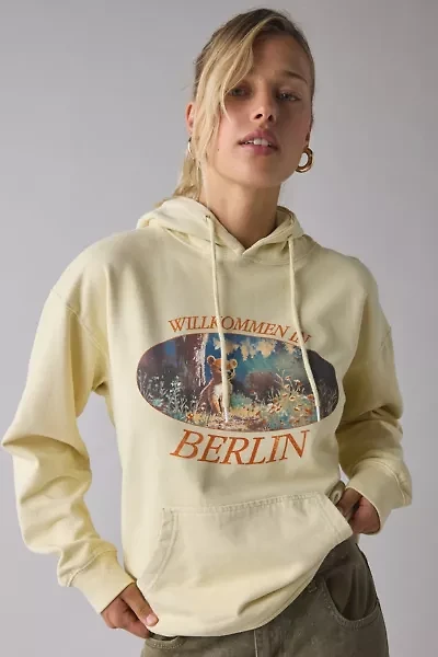 Willkommen Berlin Bear Graphic Hoodie Sweatshirt