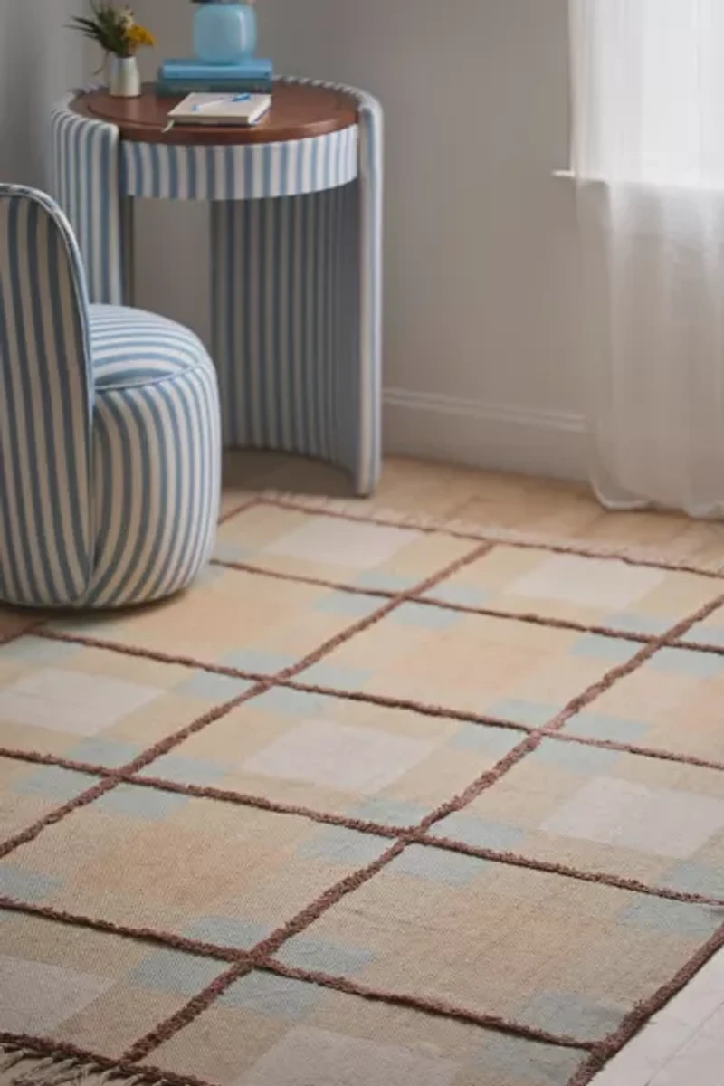 Plaid Woven Shaggy Tufted Rug