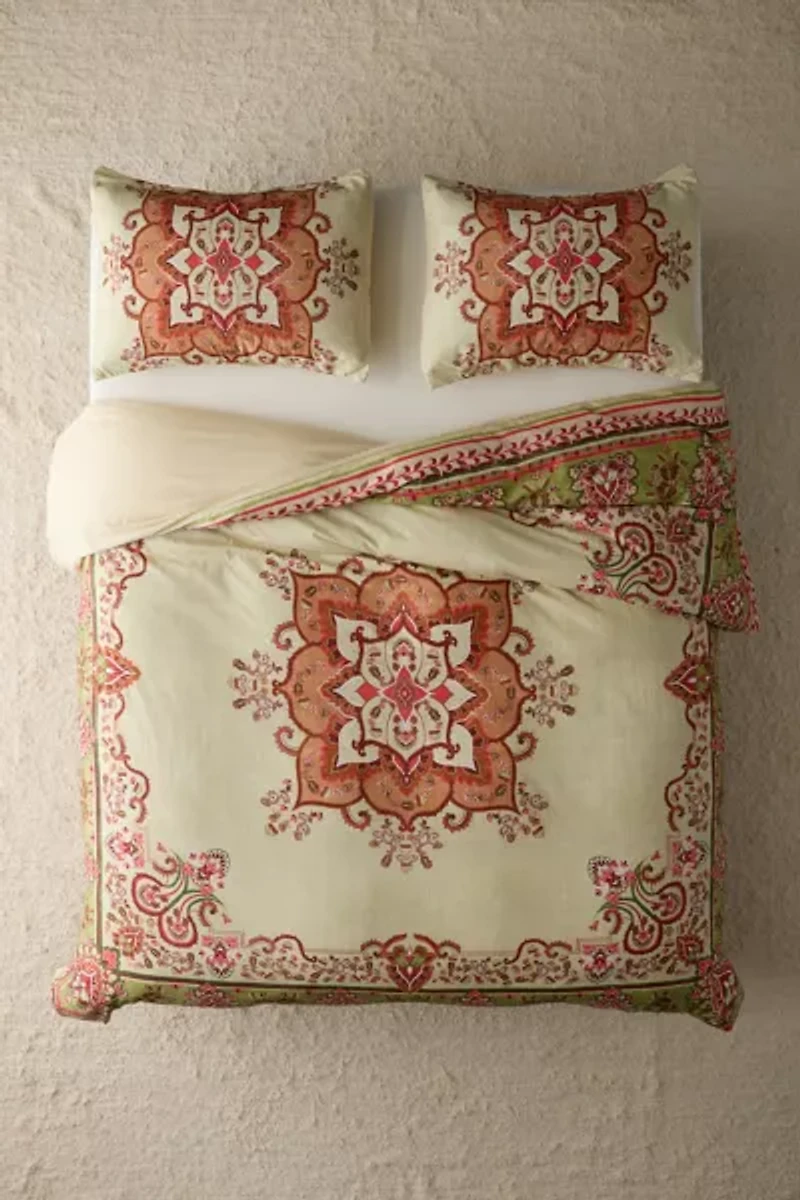 Onika Medallion Patterned Duvet Cover