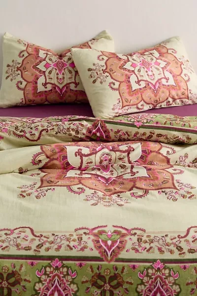 Onika Medallion Patterned Duvet Cover