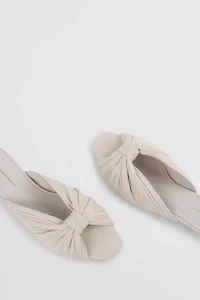 Intentionally Blank Curfew Leather Kitten Heel