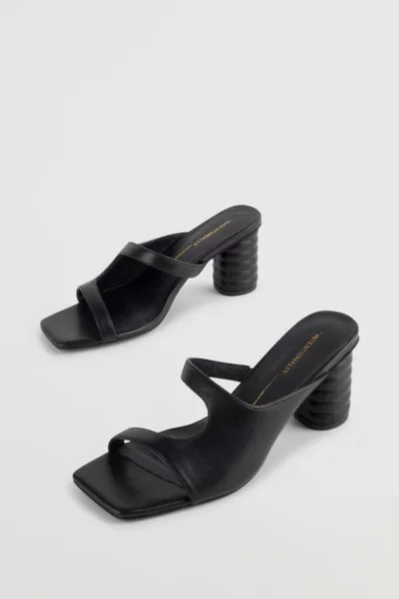 Intentionally Blank Kompass Heel