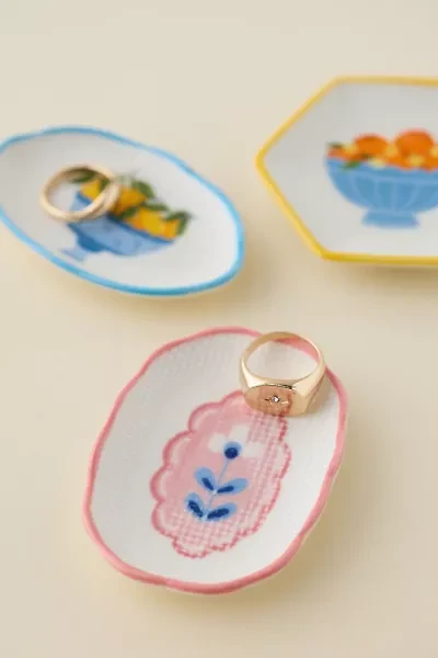 Textured Icon Ceramic Ring Dish
