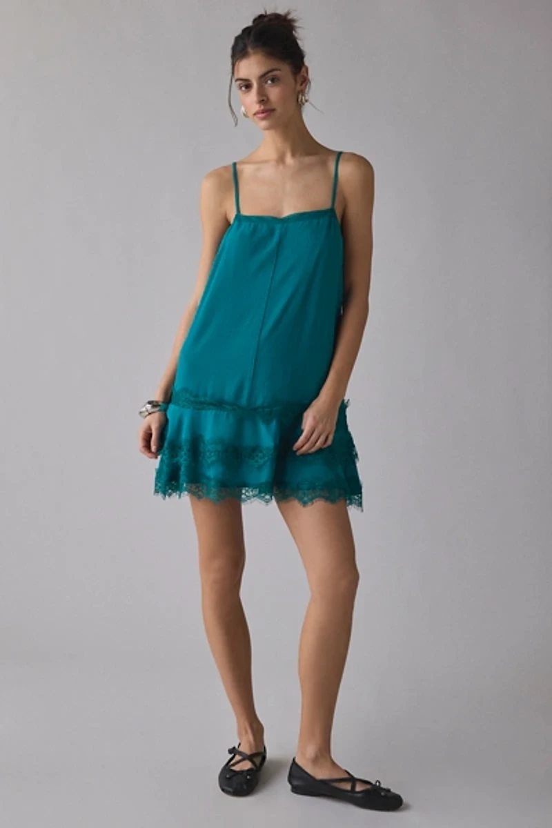Kimchi Blue Up The Air Tiered Lace Slip Mini Dress