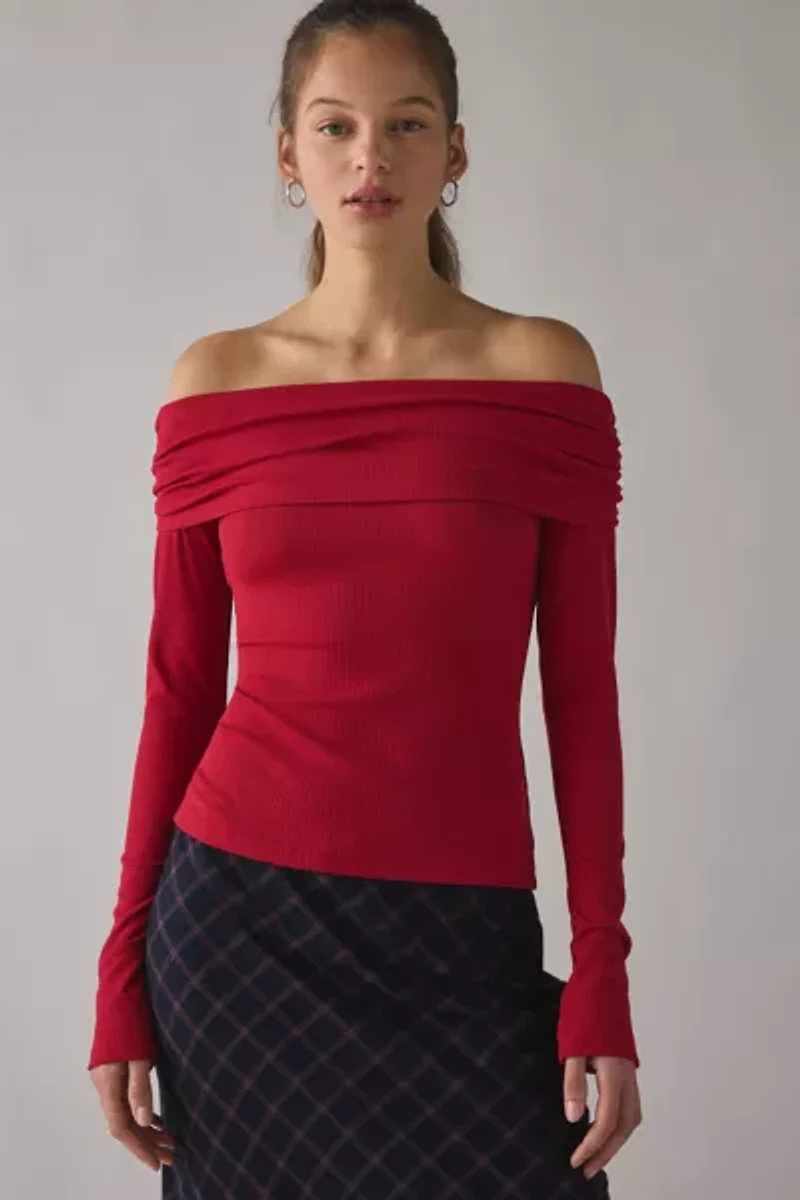 Kimchi Blue Lily Ruched Foldover Off-The-Shoulder Knit Top