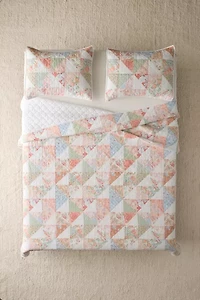 Coventry Floral Quilt Set