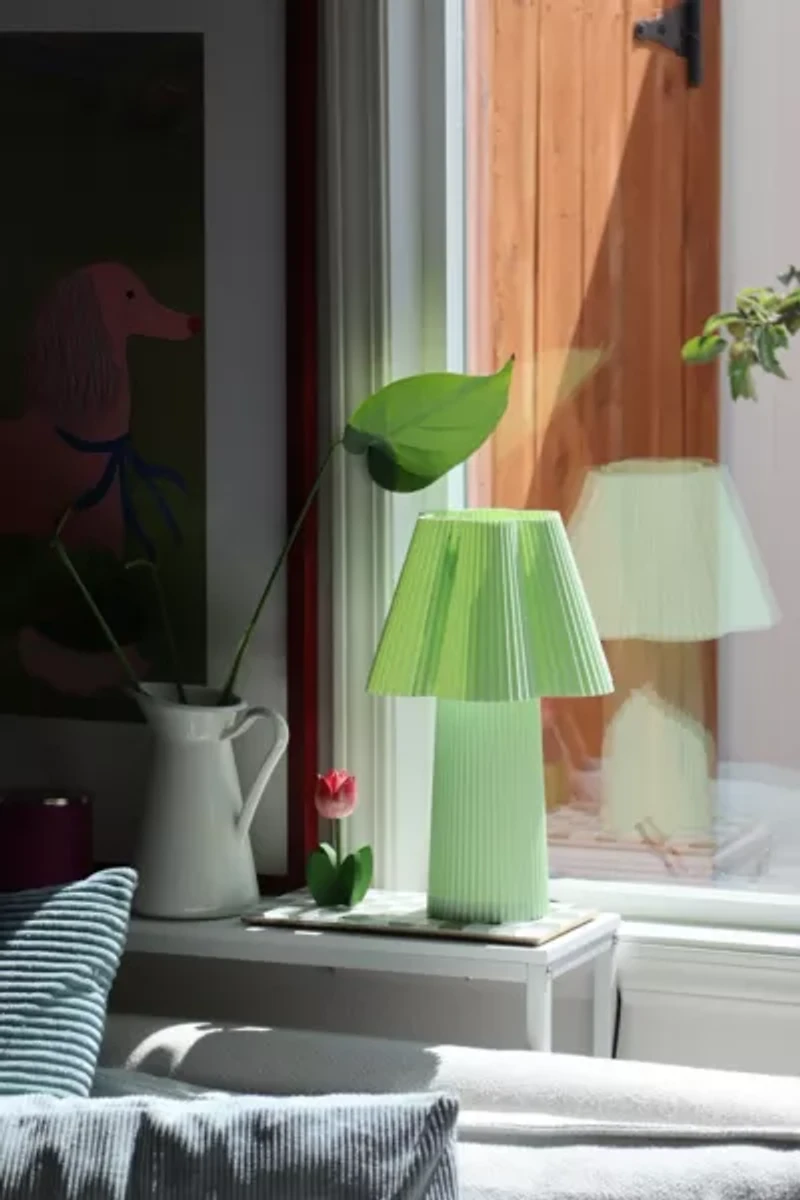 Sofiest Designs Ribbed Table Lamp