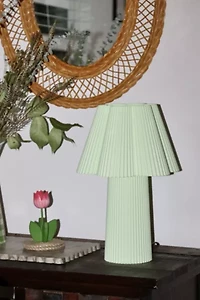 Sofiest Designs Ribbed Table Lamp