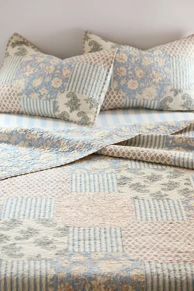 Provencal Rose Quilt Set