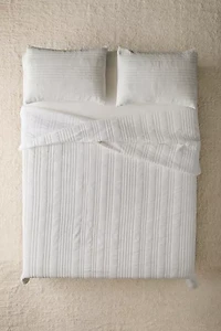 Atmosphere Seed Stitched Quilt