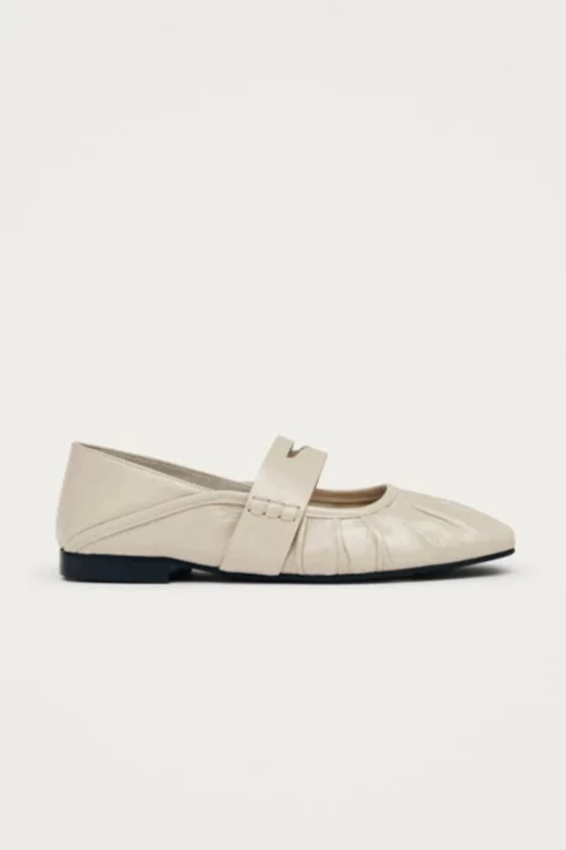 ALOHAS Bargo Leather Loafer Ballet Flat