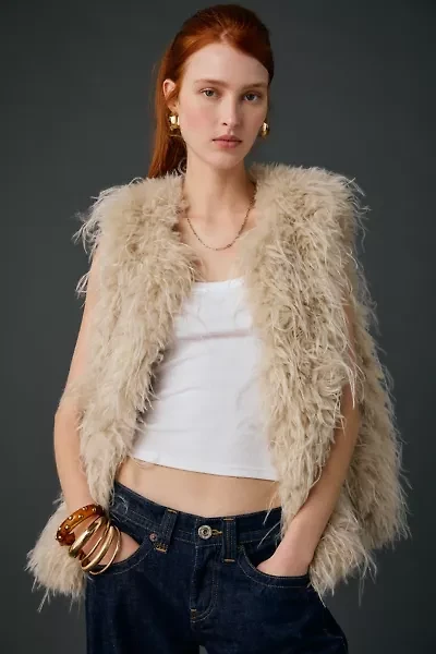 Kimchi Blue Nakita Oversized Faux Fur Vest