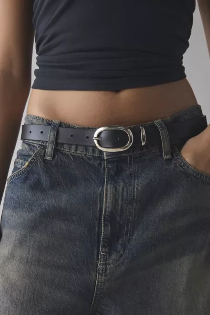 Essential Oval Buckle Leather Belt