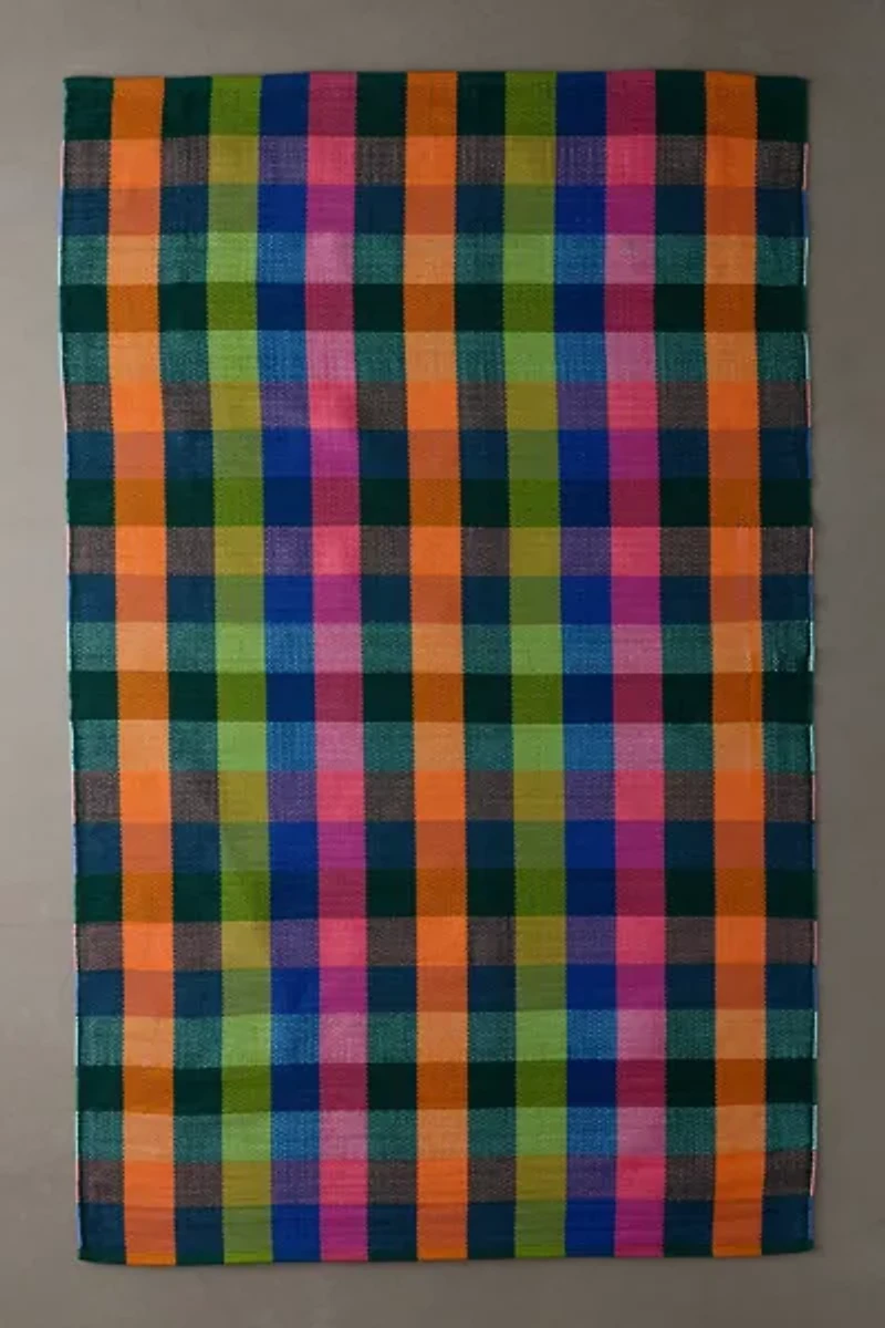 Happy Plaid Woven Indoor/Outdoor Rug