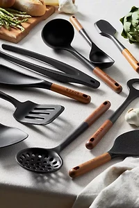 Staub Silicone and Wood Cooking Utensil Set