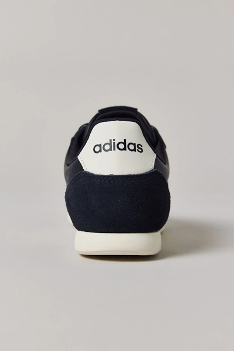 adidas Women's Barreda Lo Sneaker