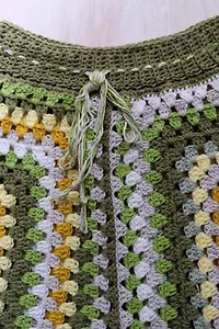 MARVES new york Granny Square Daisy Green Bermuda Shorts