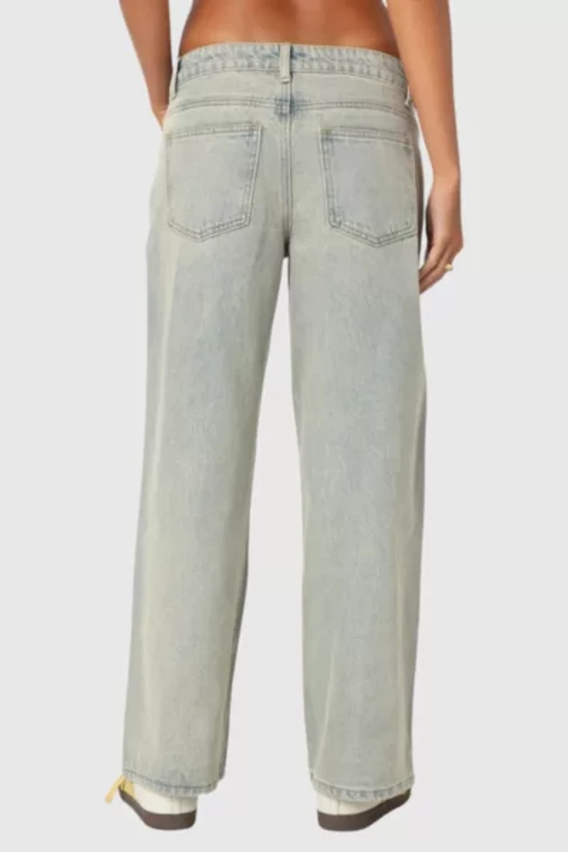 Edikted Petite Magda Low Rise Acid Wash Jeans