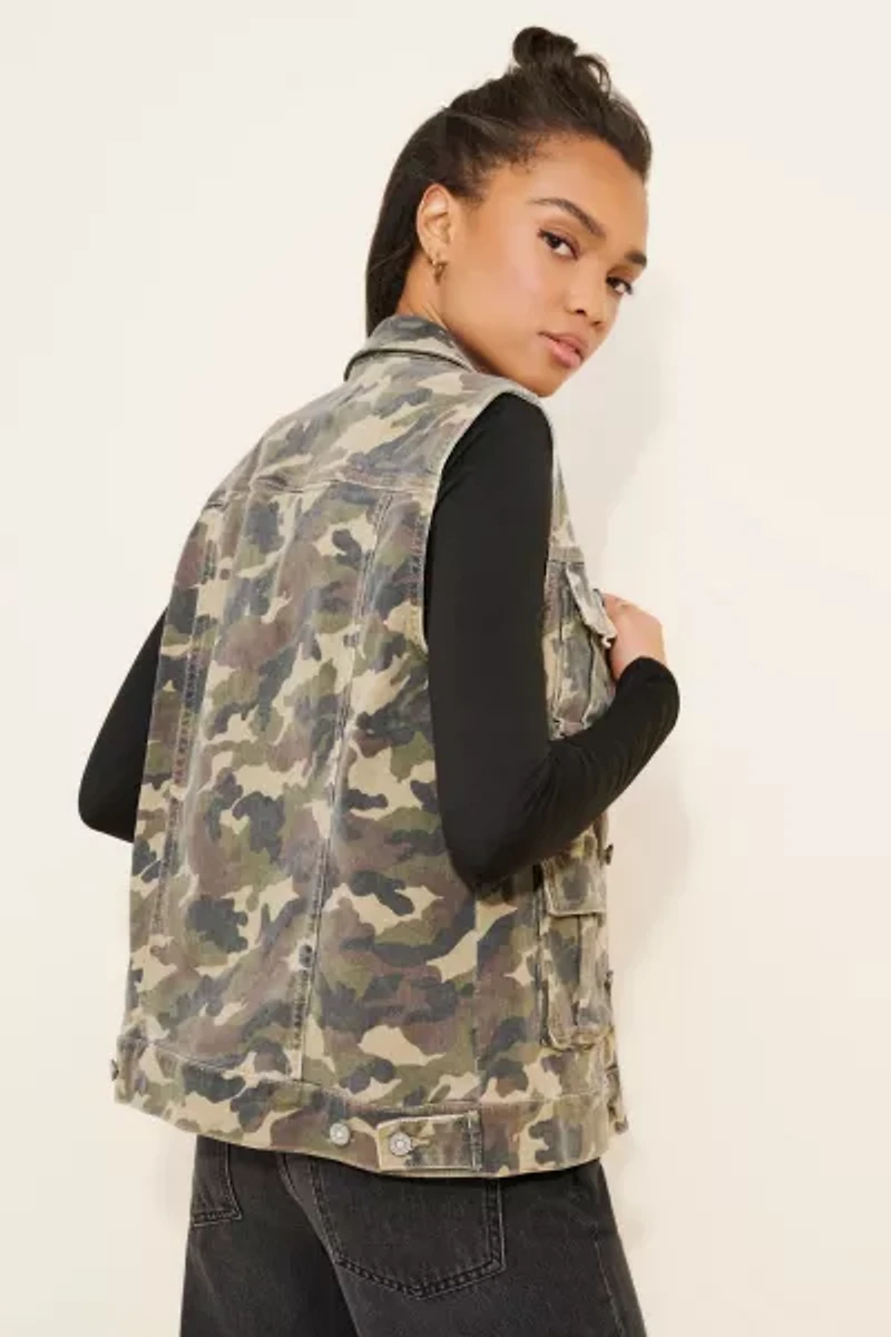 Hidden Jeans Camo Oversized Cargo Vest