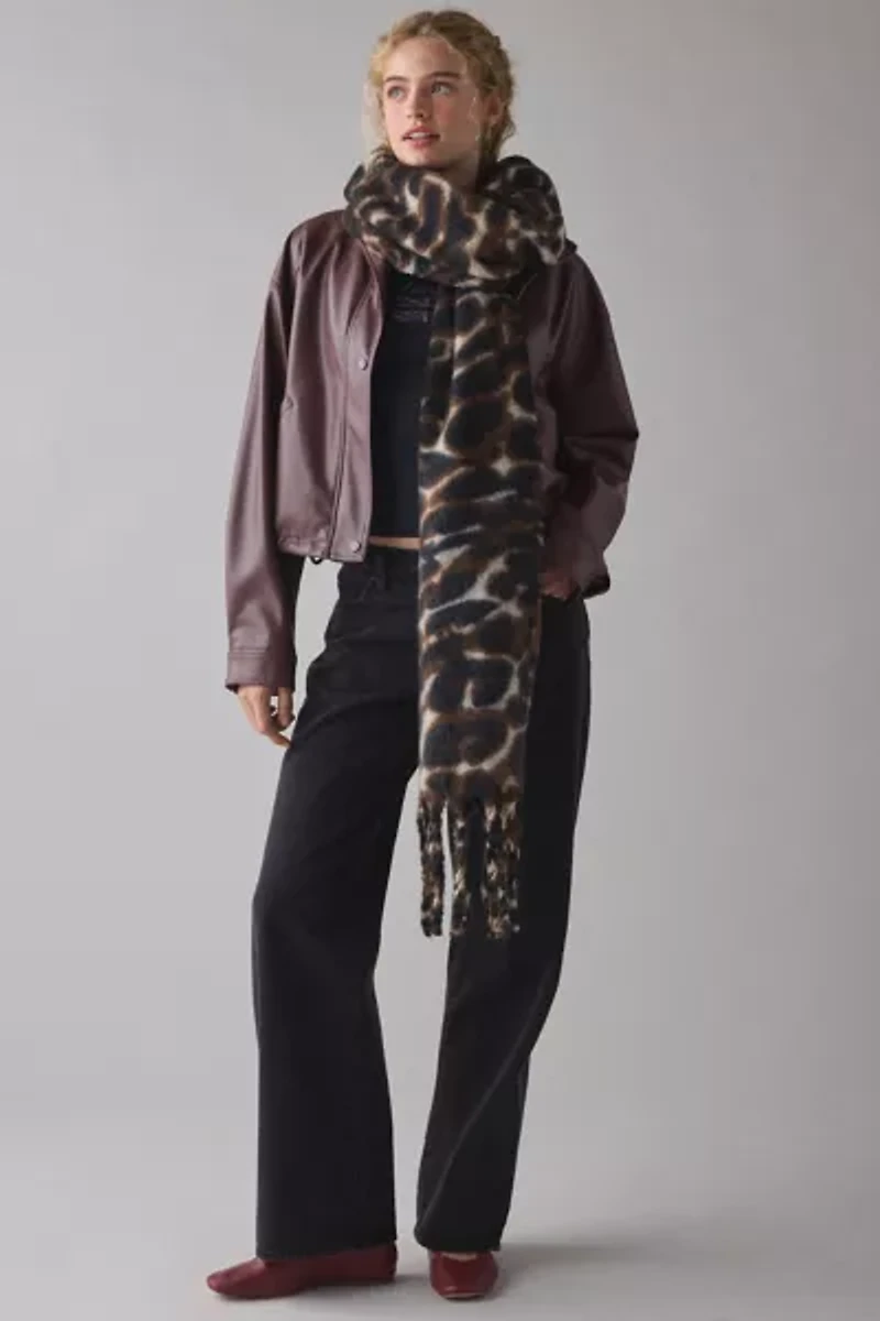 Woven Leopard Pattern Scarf