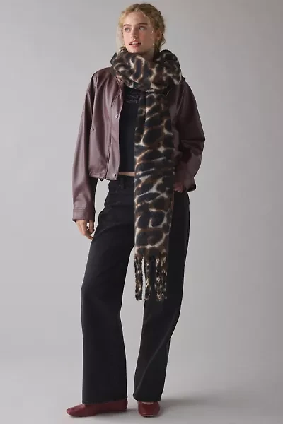 Woven Leopard Pattern Scarf