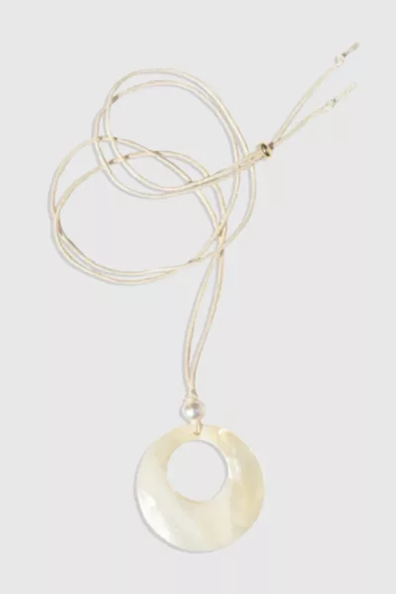 Gemini Jewels Kalani Circle Shell Necklace