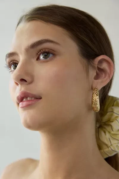 Daphne Etched Hoop Earring