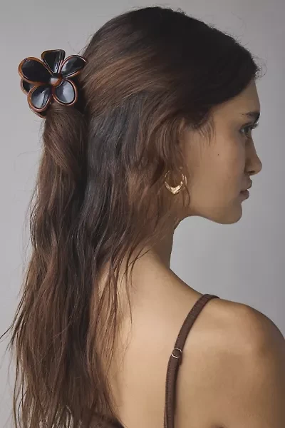 Nora Flower Claw Clip