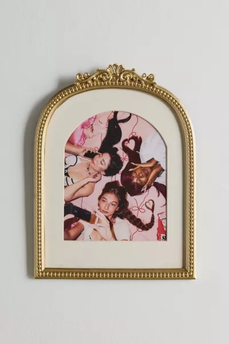 Ornate Arch 11” X 14” Picture Frame