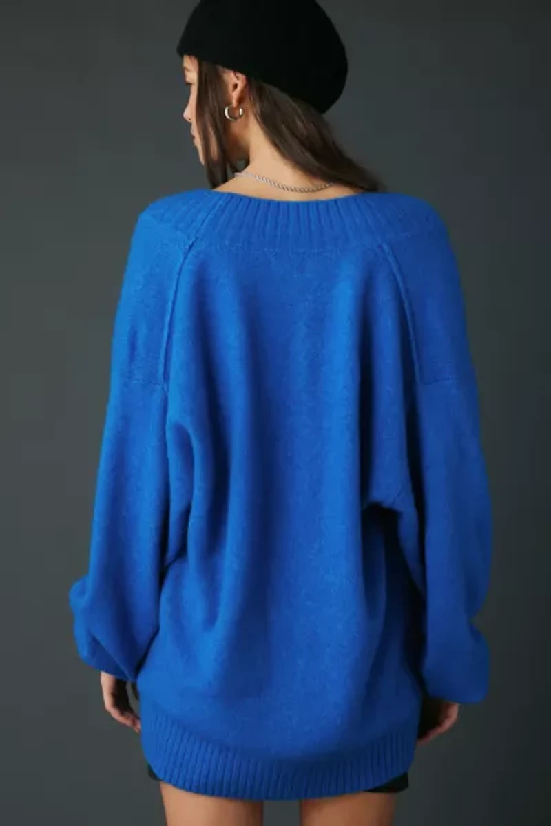 Kimchi Blue Rachel V-Neck Oversized Tunic Sweater