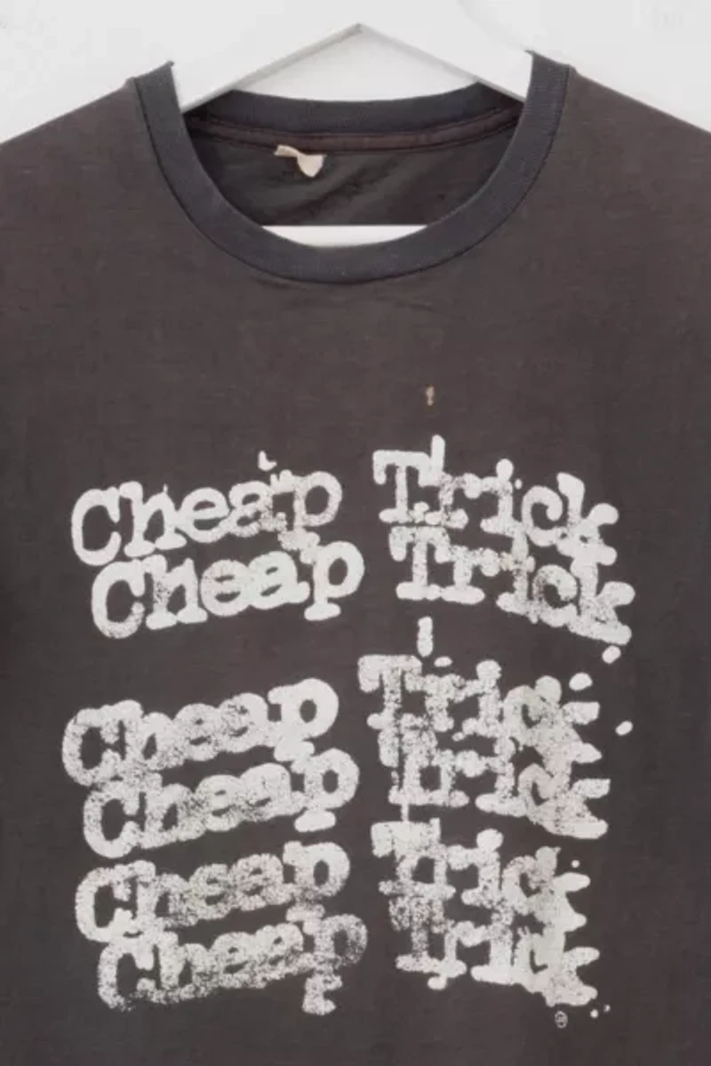 Vintage 1970s Cheap Trick Distressed Black Graphic Band T-Shirt