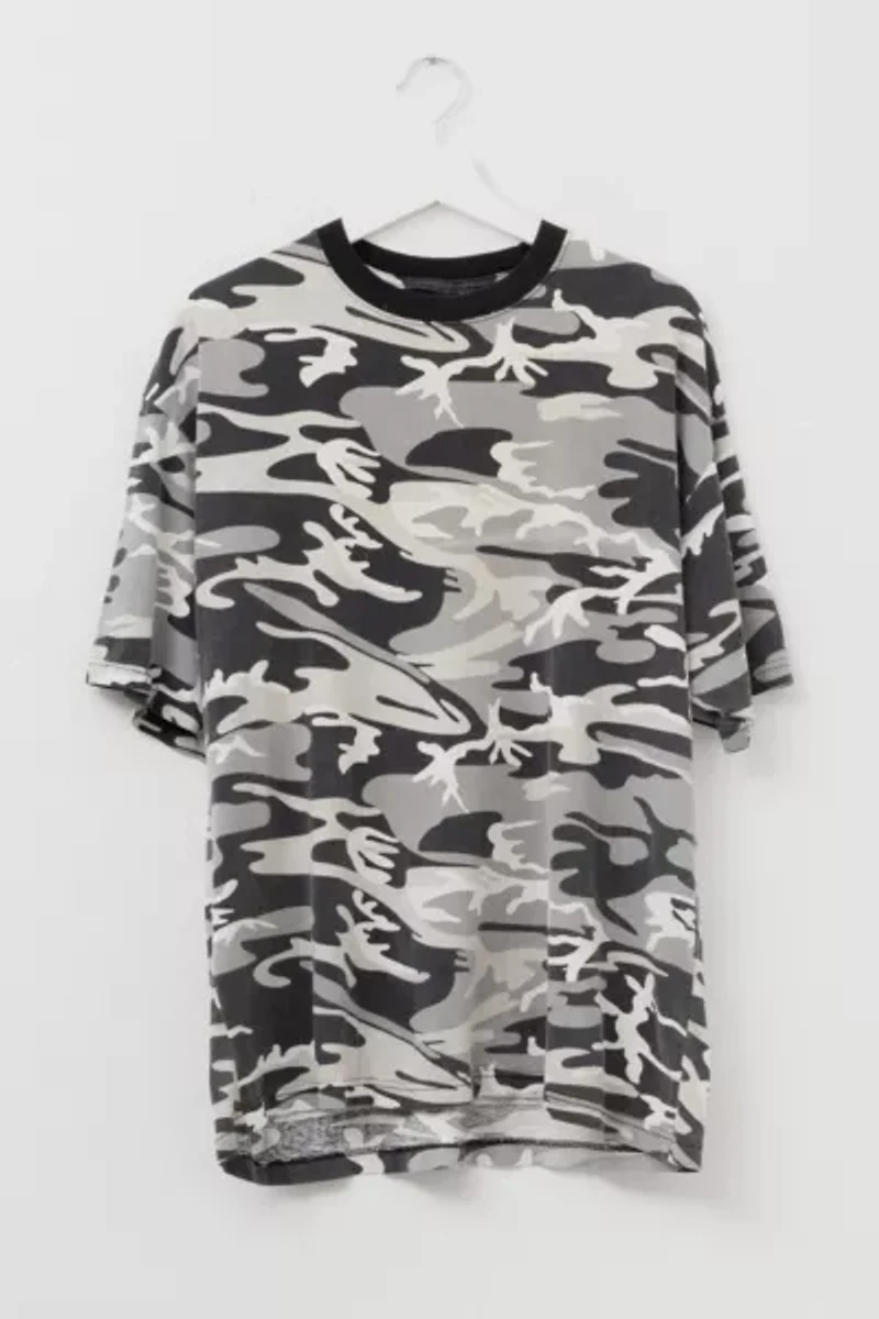 Vintage Y2K Distressed Black and White Camouflage Ringer T-Shirt
