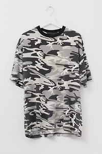 Vintage Y2K Distressed Black and White Camouflage Ringer T-Shirt
