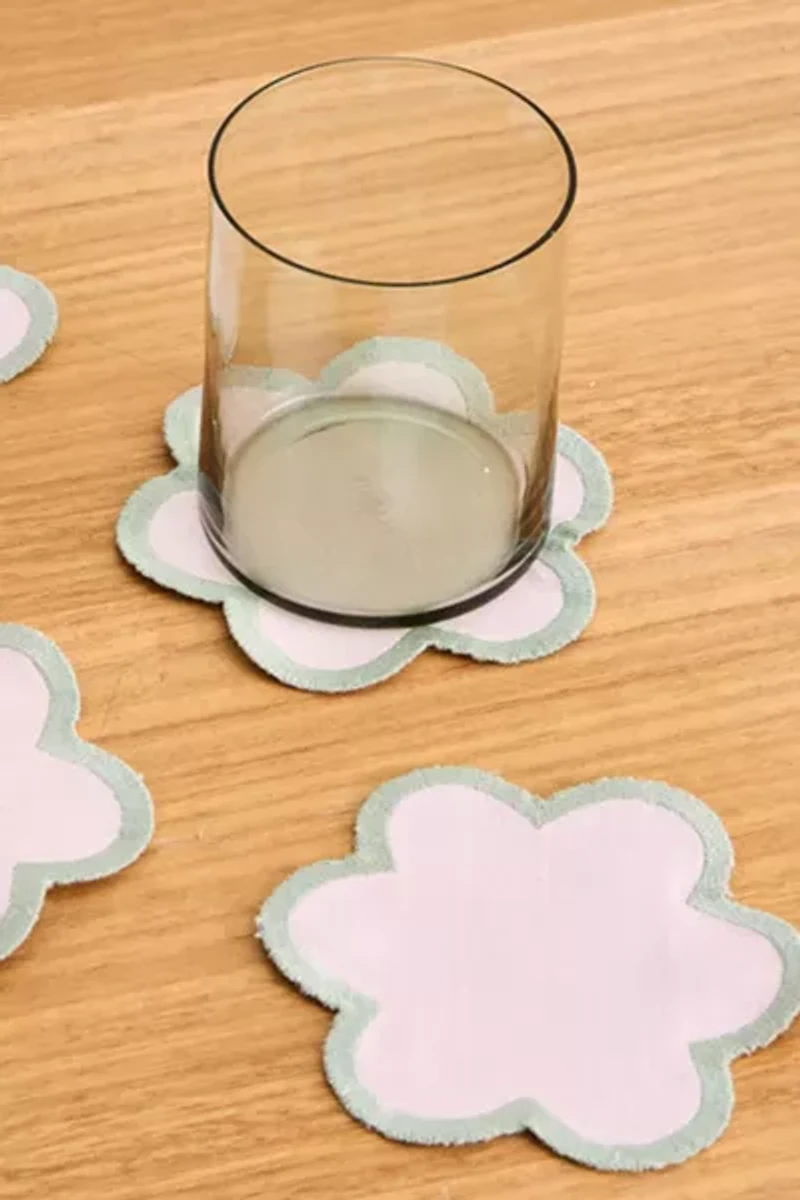 Bed Threads French Flax Linen Petal Coaster Set