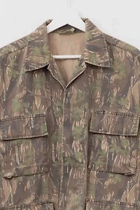 Vintage 1990s Distressed Smokey Branch Camouflage Chore Jacket